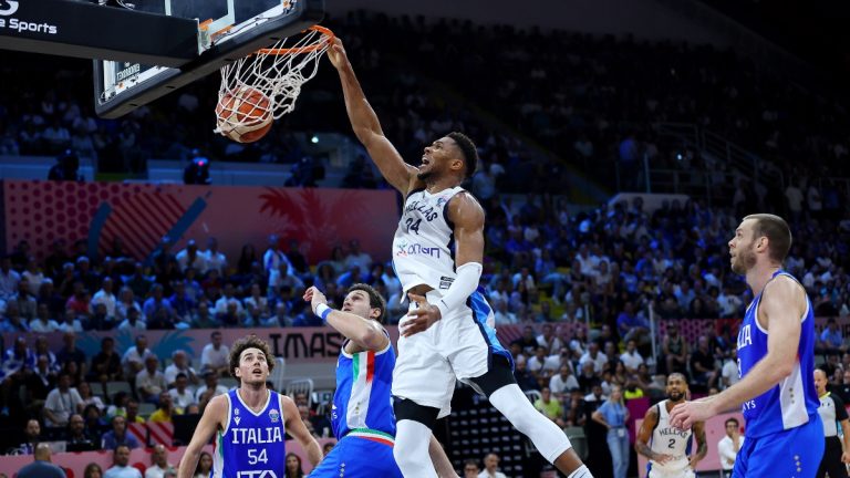 Super Giannis, Super Ελλάδα και με το δεξί στην Γαλανόλευκη Κύπρο!