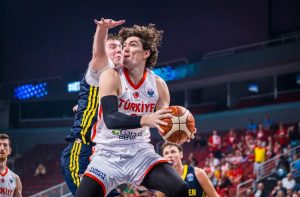 Τουρκία – Σουηδία 85-79: «Ίδρωσε» η ομάδα του Αταμάν αλλά πέρασε στους «8»