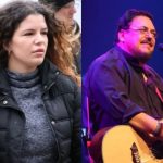 Παντρεύεται η κόρη του Μαχαιρίτσα στην Τήνο – Τσακνής και Ζουγανέλης θα τη συνοδεύσουν στην εκκλησία!