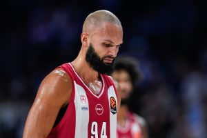 Με Ντιλικίνα, αλλά χωρίς Φουρνιέ ο Ολυμπιακός κόντρα στο Μαρούσι