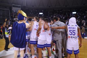 Η Εθνική Ελλάδας αναχώρησε για την Πορτογαλία (vid)