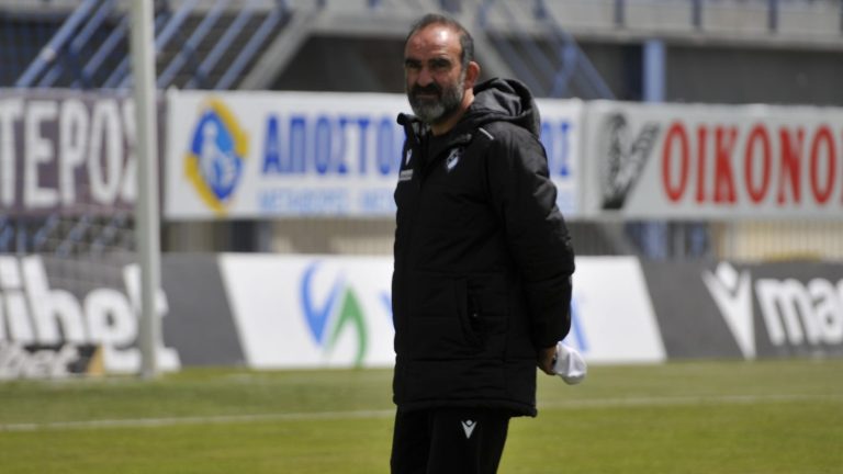 Ο Κώστας Παντζαρίδης στον πάγκο της Snakes FC!