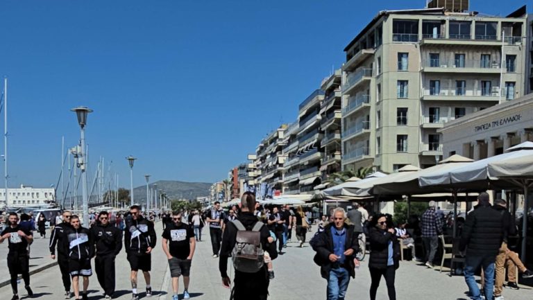 Ο Βόλος «πλημμύρισε» από φίλους του ΟΦΗ και του ΠΑΟΚ