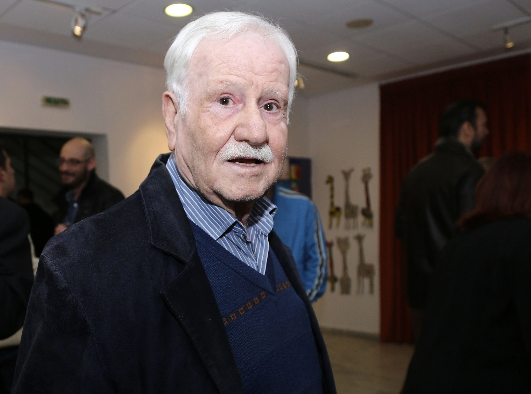 Πέθανε ο δημοσιογράφος Ηρακλής Κοτζιάς – Η φωνή που μας συνέπαιρνε στα 90s