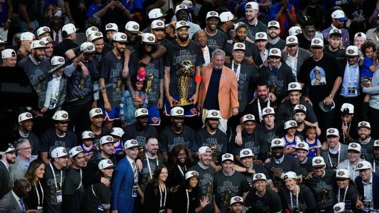 Στον θρόνο του NBA οι Νικς μετά από 53 χρόνια