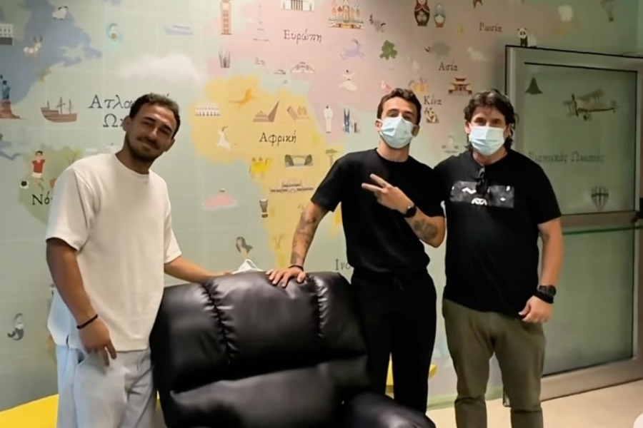 Μοναδική κίνηση από τα αδέρφια Φρόκου: Έκαναν δώρα στα παιδιά της Παιδοογκολογικής Κλινικής του ΠΑΓΝΗ!