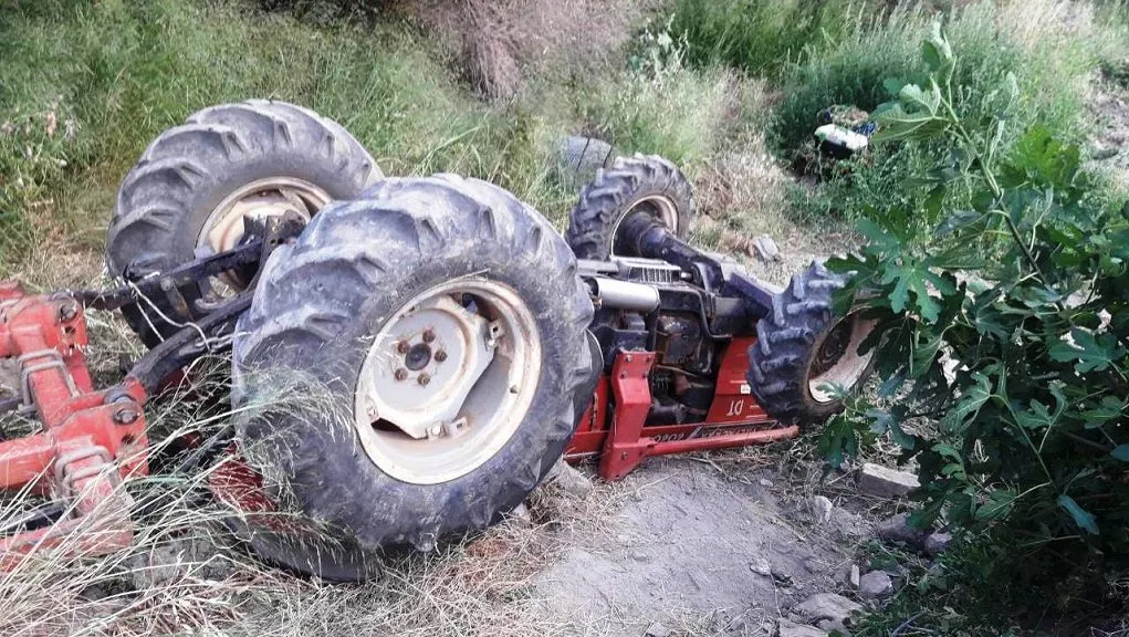 Τραγωδία στον Στείρωνα: Νεκρός άνδρας που καταπλακώθηκε από τρακτέρ