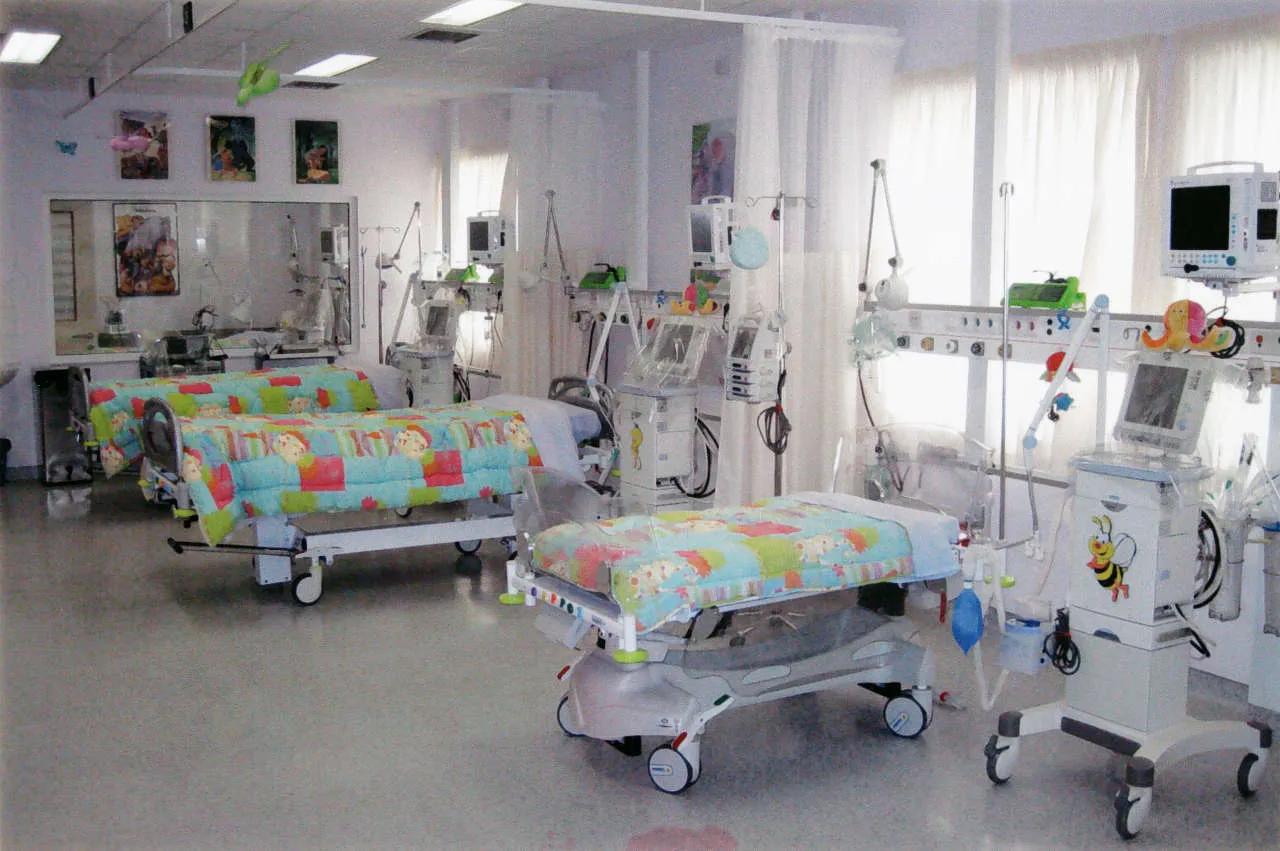Χανιά: Κρίσιμη αλλά σταθερή η κατάσταση του 2χρονου που ανασύρθηκε από πισίνα – Νοσηλεύεται στη ΜΕΘ Παίδων
