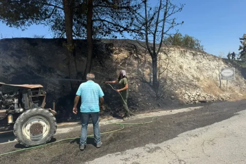 Καλύτερη η εικόνα της φωτιάς στο Μορόνι: Απειλήθηκαν σπίτια – Μάχη από επίγειες και εναέριες δυνάμεις