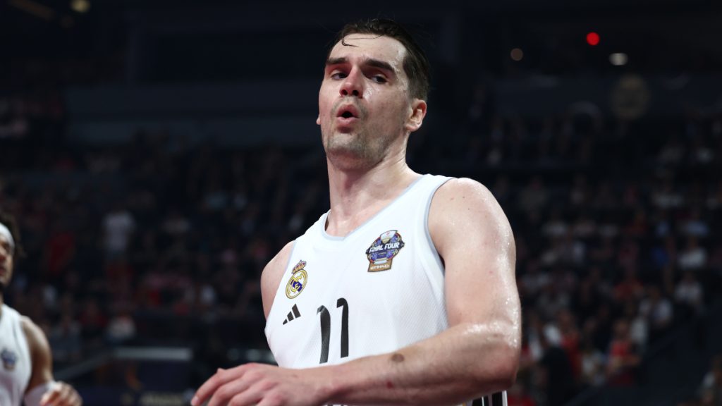 Στους Κλίβελαντ Καβαλίερς ο Μάριο Χεζόνια