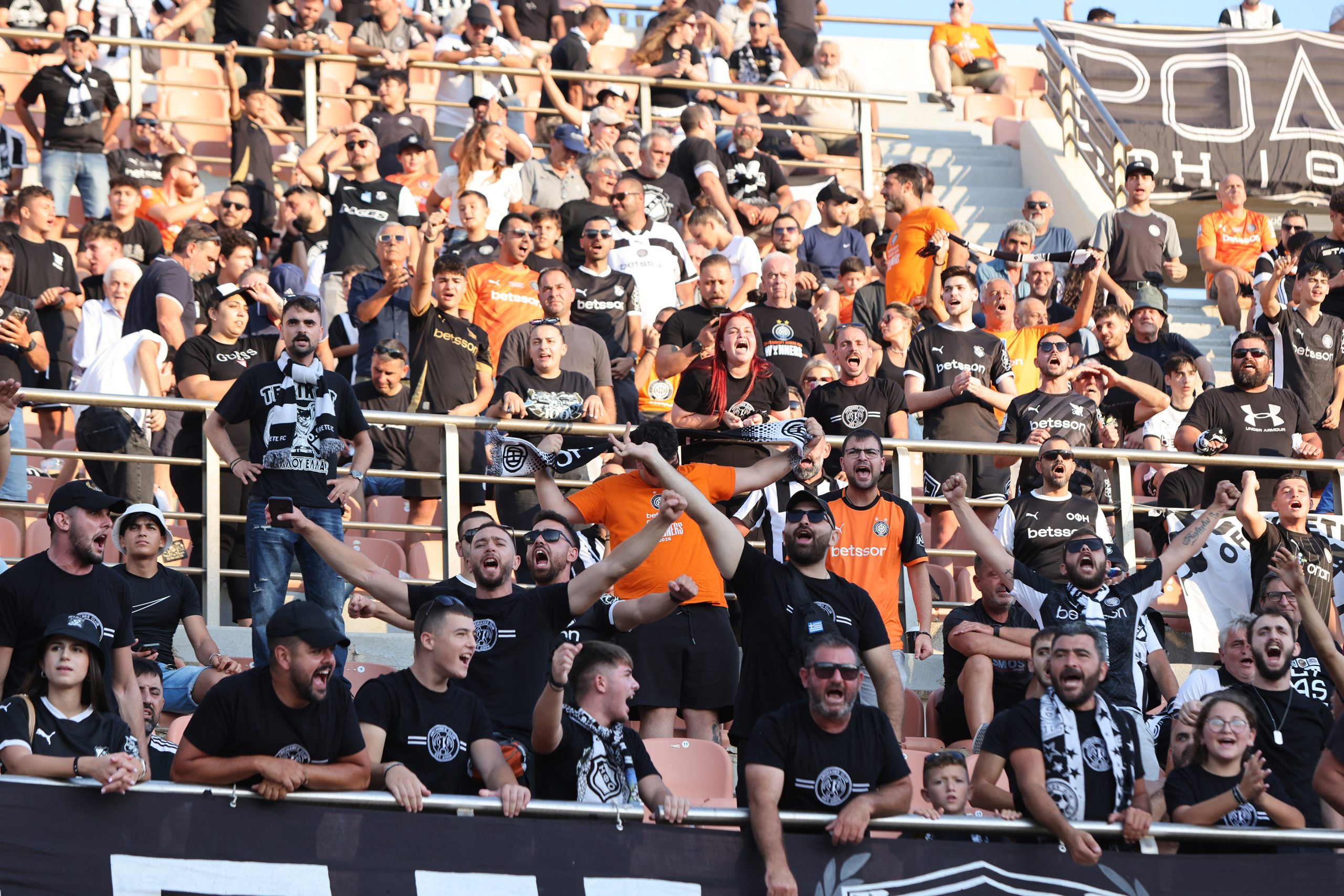 ΟΦΗ: Πανικός για ένα εισιτήριο με την ΤΣΣΚΑ – Sold Out σε τρεις θύρες – Ανοίγουν και άλλες στο Παγκρήτιο!