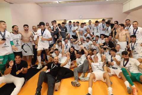 Η πανηγυρική φωτογραφία από τα αποδυτήρια του υπερπρωταθλητή ΟΦΗ!