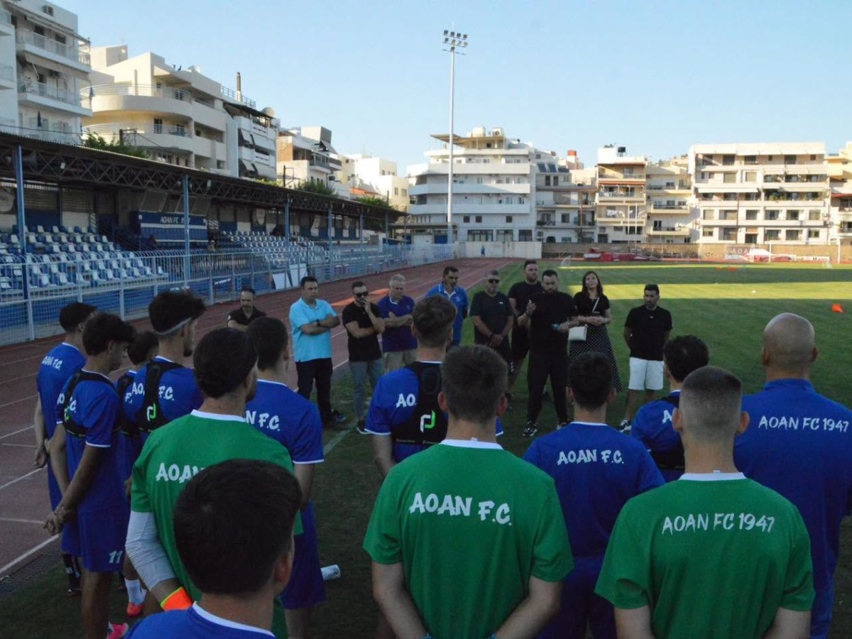 Στην προπόνηση του ΑΟΑΝ η διοίκηση της ομάδας