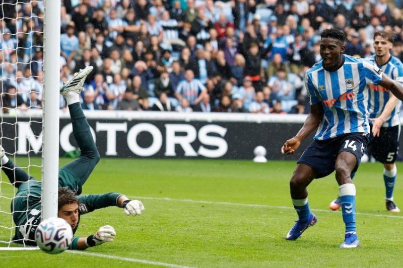 Κόβεντρι – Χαλ 0-1: Νέα μεγάλη νίκη με εξαιρετικό Τζολάκη