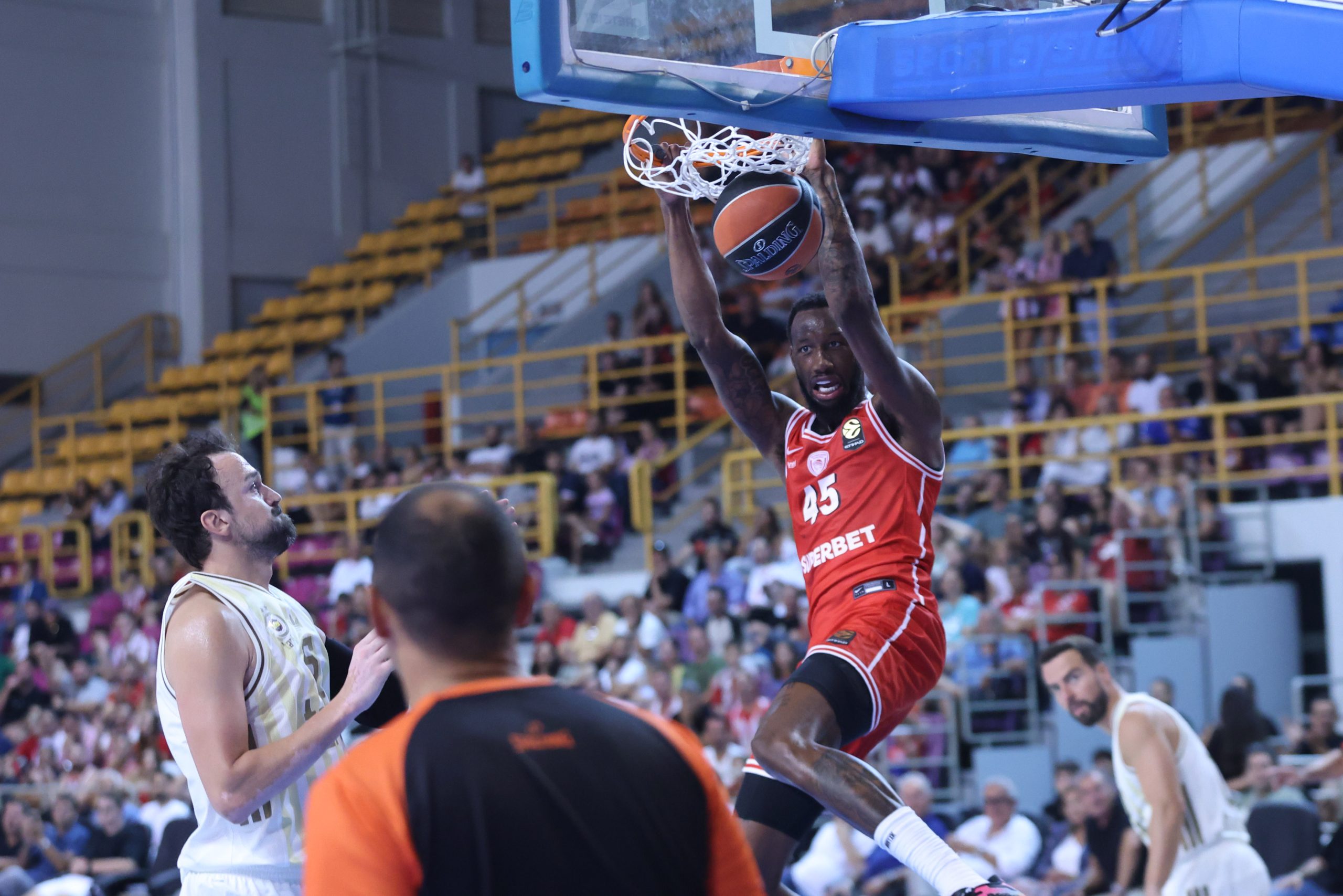 Euroleague Super Cup: Κόντρα στην Φενέρμπαχτσε στον ημιτελικό ο Ολυμπιακός