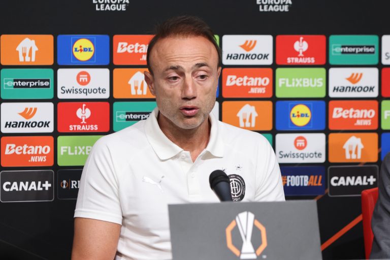 Κόντης: “Θέλουμε να υποφέρει η Ρεν όταν έχουμε την μπάλα στα πόδια”
