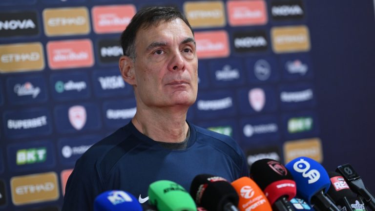 Μπαρτζώκας: «Είναι καλύτερο να μην υπάρχουν σκιές, είμαστε στην αγορά για παίκτη»