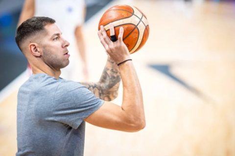 Με Γιόβιτς στη Μύκονο ο Άρης