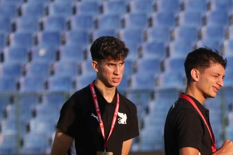 Άτυχος ο Μάνος Χνάρης: Μερική ρήξη πρόσθιου χιαστού