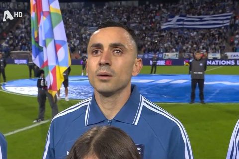 Η περηφάνεια και τα δάκρια του Σάλιακα πριν τη σέντρα του αγώνα της Εθνικής με την Ολλανδία