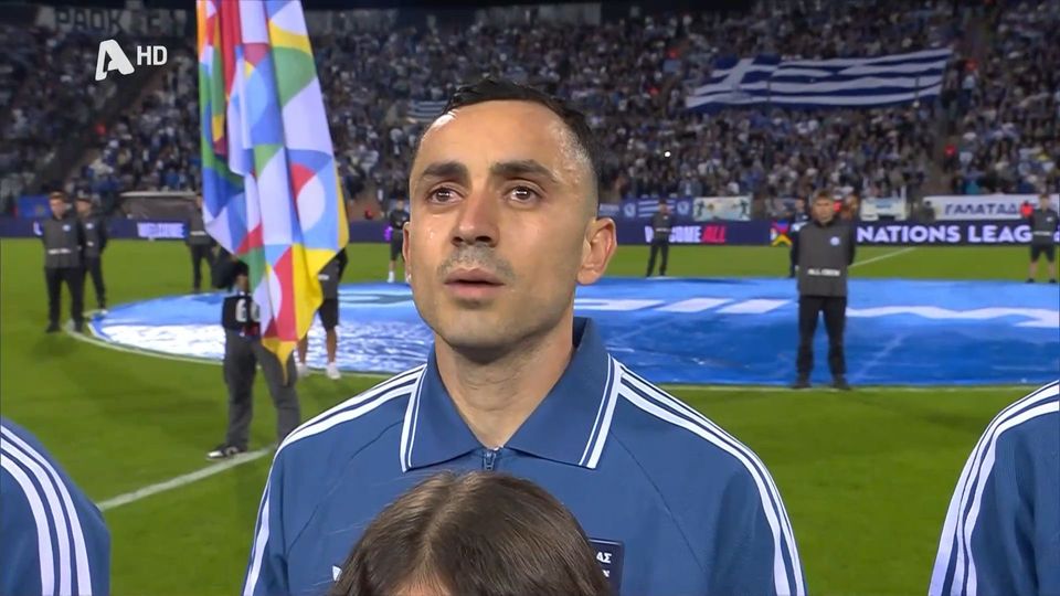 Η περηφάνεια και τα δάκρια του Σάλιακα πριν τη σέντρα του αγώνα της Εθνικής με την Ολλανδία