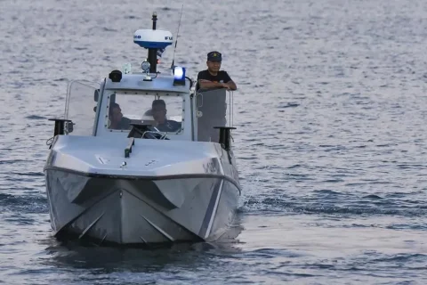 Σητεία: Αίσιο τέλος στο θρίλερ με τον 42χρονο κολυμβητή – Εντοπίστηκε σώος στην παραλία «Αμάτου»