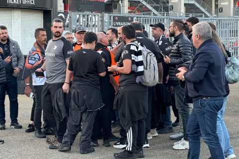 Έφτασαν στο γήπεδο οι πρώτοι φίλαθλοι του ΟΦΗ για το παιχνίδι με τη Ρεν