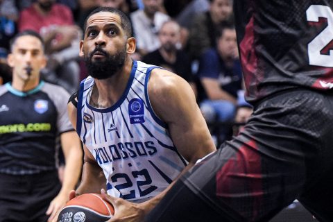 Με συνέπεια στην άμυνα η νίκη του Κολοσσού
