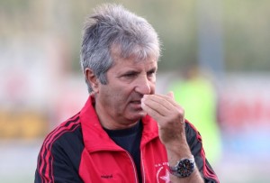 Καργιώτης: “Να μάθουν να μην διαμαρτύρονται οι παίκτες μου”